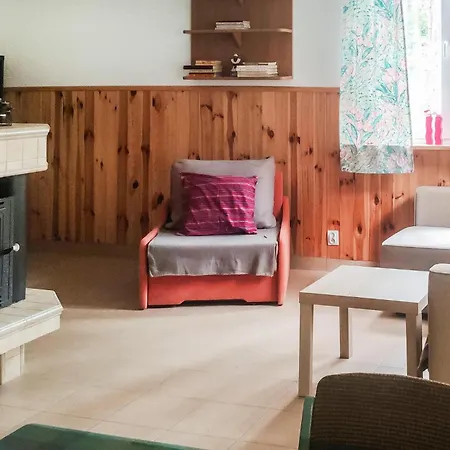 2 Bedroom Lovely Home In Popowo-Letnisko *