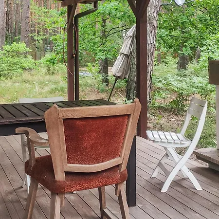 2 Bedroom Cozy In Popowo-letnisko Casa de Férias *